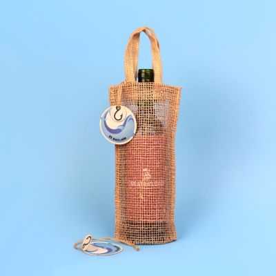Personalised jute fabric bags for bottles on a grid